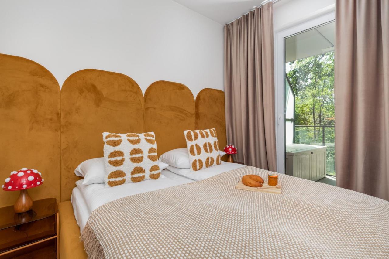 Stylish Wyspa Solna By Renters Prestige Apartment *