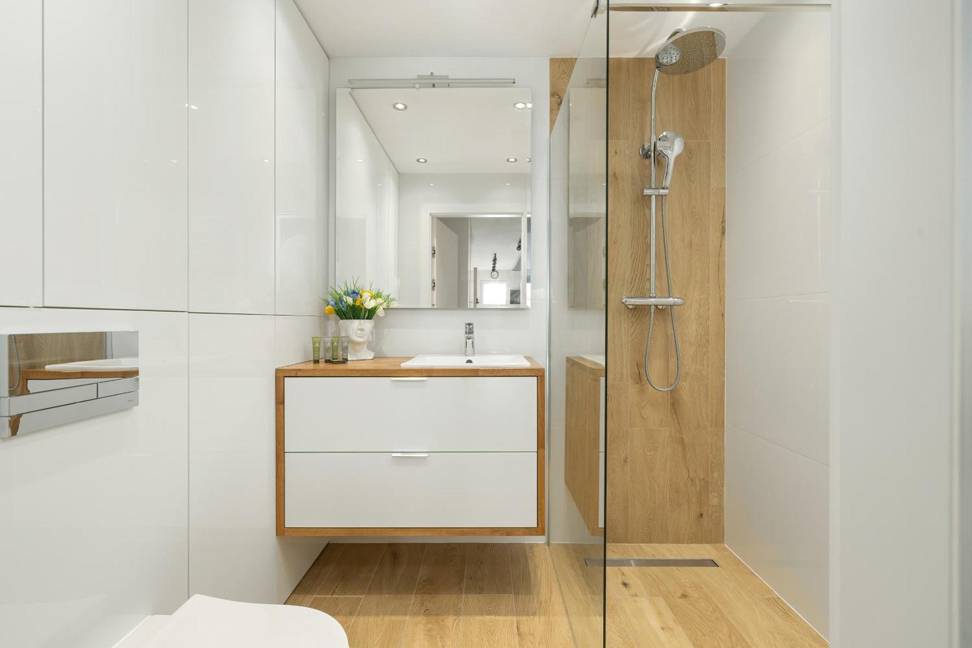 Stylish Wyspa Solna By Renters Prestige Apartment *